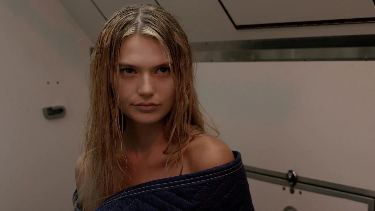 فيلم What Lurks Beneath ( 2024 ) مترجم