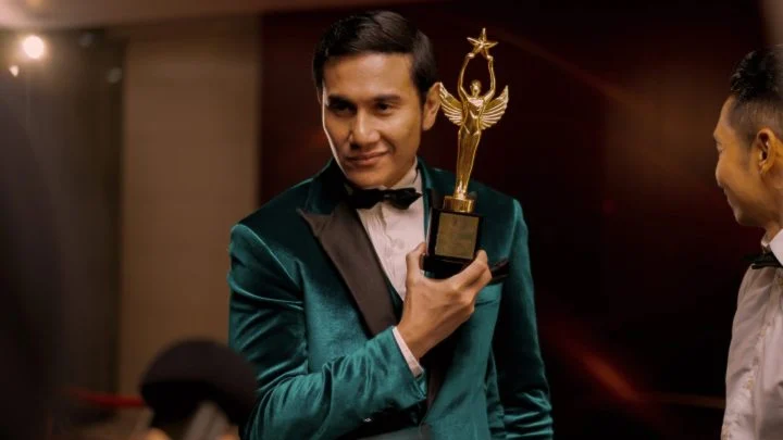 فيلم Lost in the Spotlight ( 2025 ) مترجم