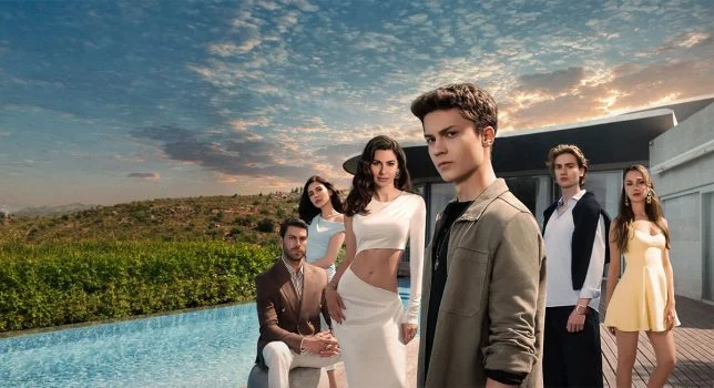 مسلسل في السابعة عشر مترجم